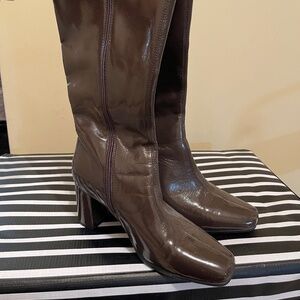 Aerosoles wide calf boots in 10W
